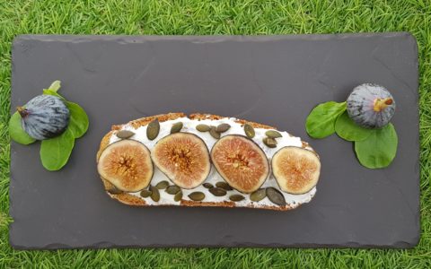 Tartine chèvre et figues